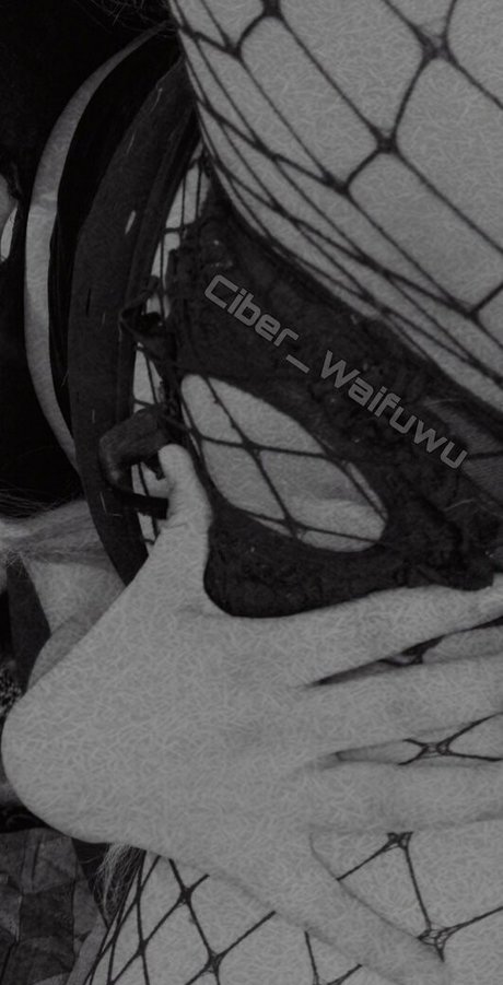 Ciberwaifuwu pornstar free photos