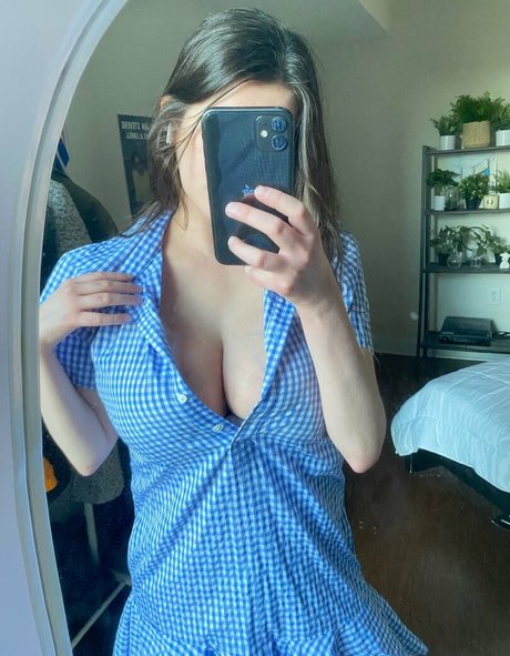 Baileymoon15 perfect model img