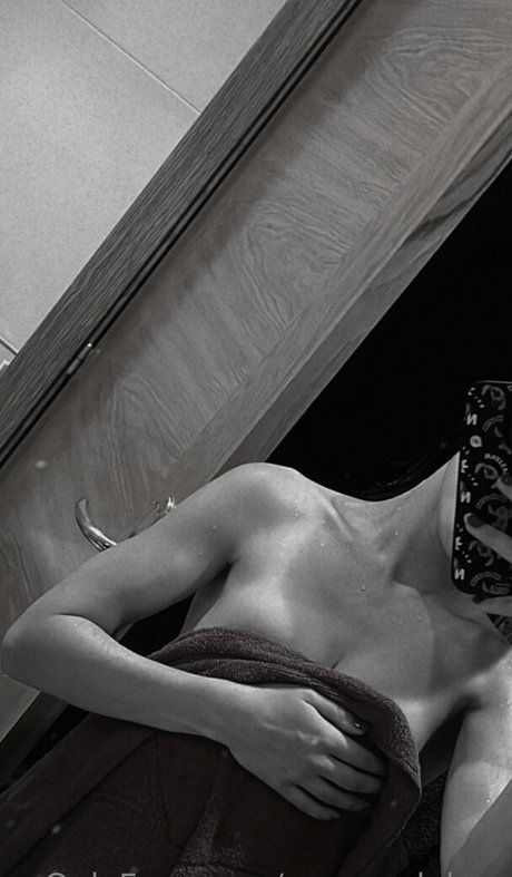 myangelabae nude pornstar photo