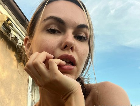 janabubu pretty actress photo