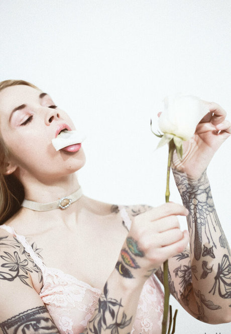 Sarahvandella model best pics