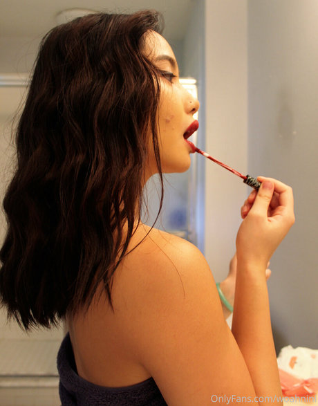 woahnini hot model gallery