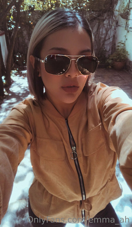 emma ah naked star images