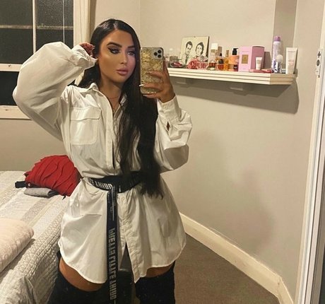 Maria Luisa model pornographic images