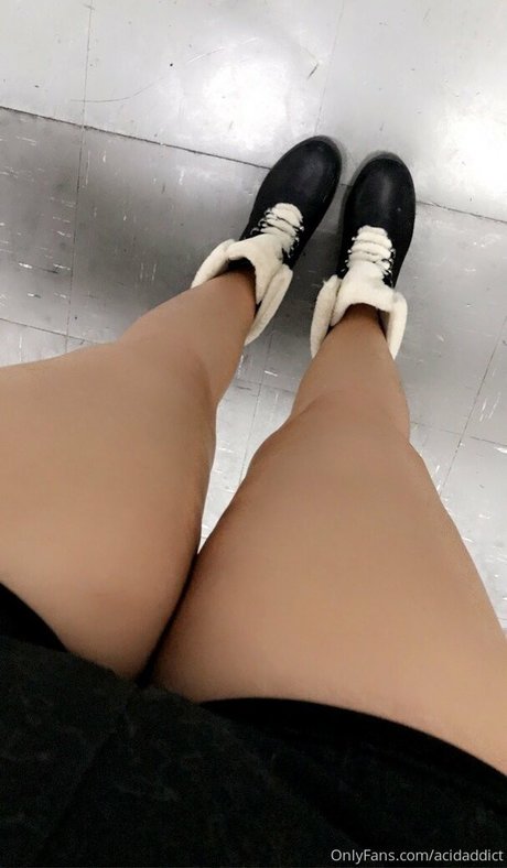 acidaddict perfect model img