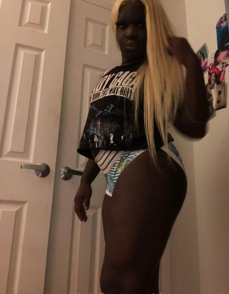 sissy serayah art pornstar pics