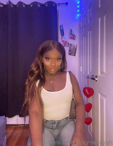 sissy serayah naked pornstar img