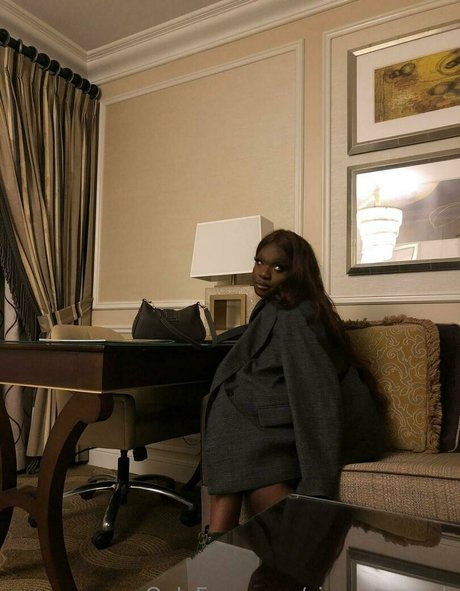 sissy serayah adult actress photo