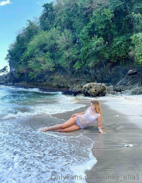 kinky ella1 nude model img