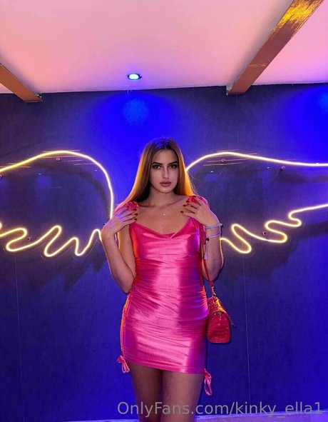 kinky ella1 model high quality pic