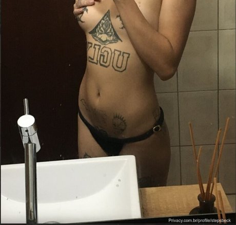 Stepsbeck beautiful actress photo