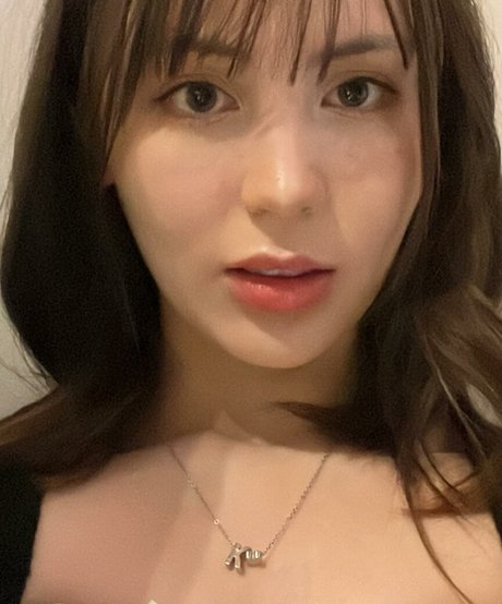 ASMR BlueKatie art star image