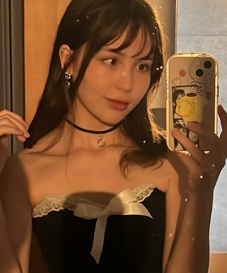 ASMR BlueKatie exclusive star pic