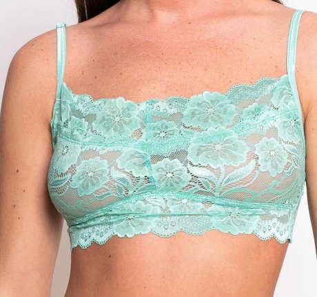 Anna Kourkoulin free actress picture