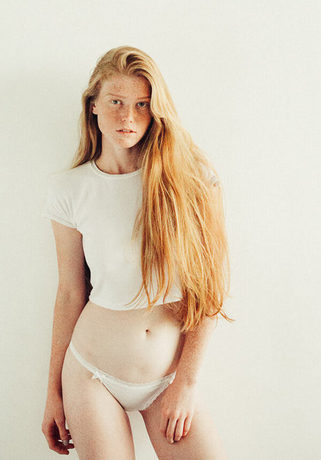 Anna Deniro pretty star images