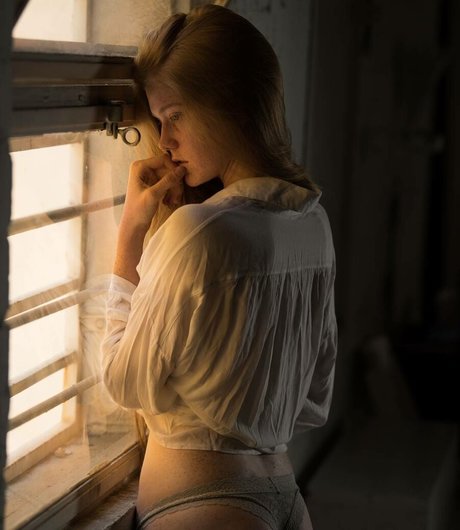 Anna Deniro art actress pics