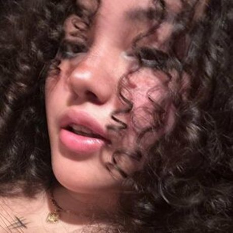 n nuviaa nudes actress image