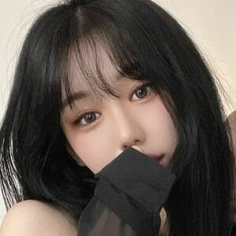 duswn8243 model adult image