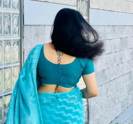 Arpa Roy sexy actress pics