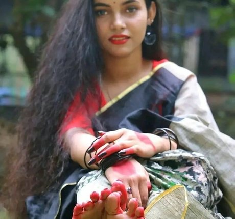 Arpa Roy actress gallery