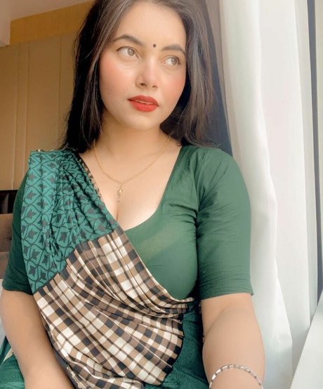 Arpa Roy pornstar beautiful pics