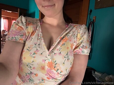 Victoriagetlow high quality model images