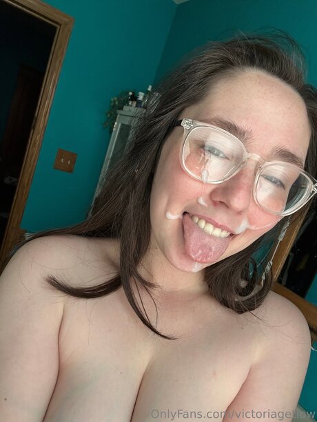 Victoriagetlow hd actress photos