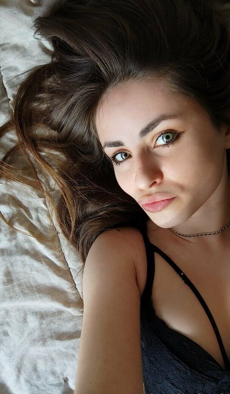 miracle leah pornstar exclusive picture