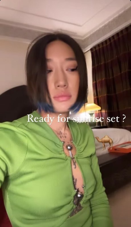 DJ Peggy Gou pornstar erotic image