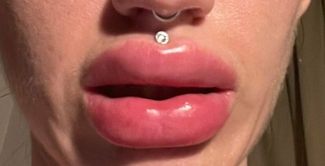 shamelessmilk model adult pic