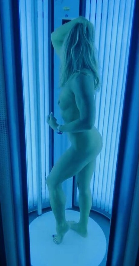 Renee Daniels nice star pics