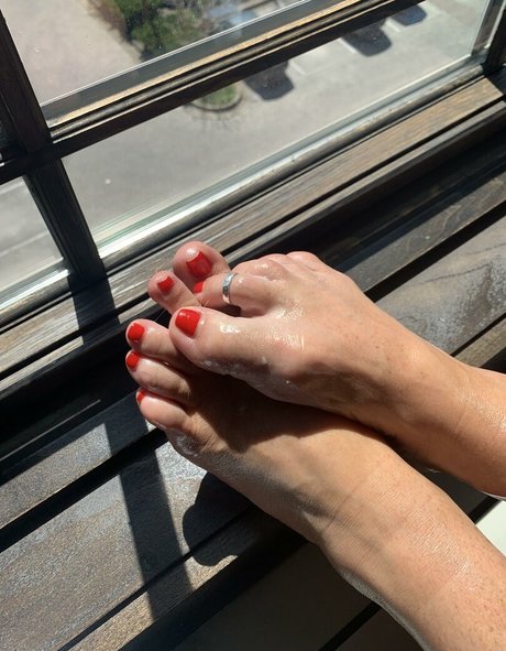 Madame Elise art star photos