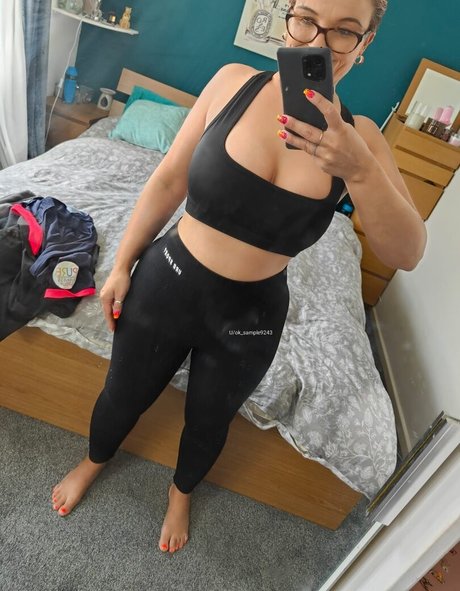 Tiny With Tits nudes pornstar img