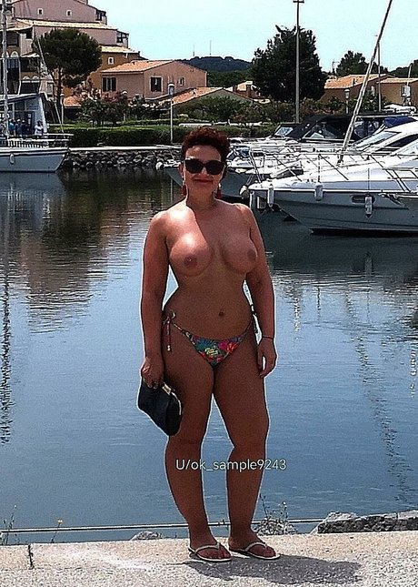 Tiny With Tits sexy actress image