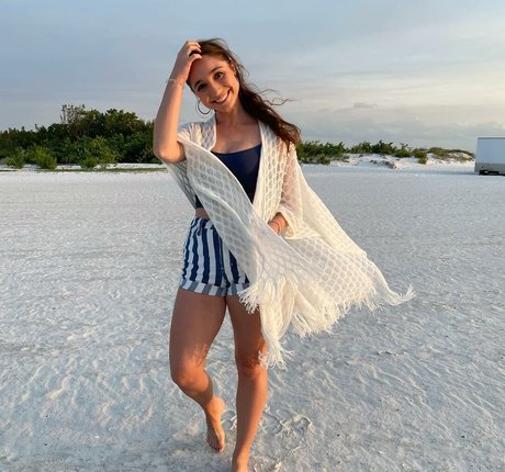 Felicia Hofner top actress img