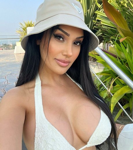 kbellebeauty model hot galleries