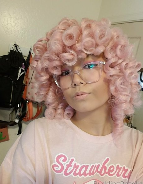 buddingroselia nudes actress pics