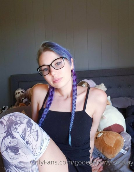 gooeychewycosplay pornstar beautiful photo