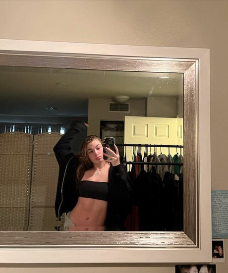 andrea posnerrr model nice pic