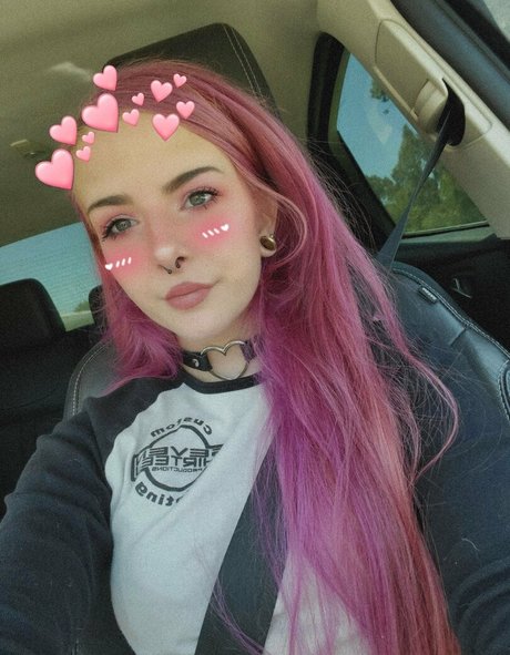 lilydarkofree pretty model pictures