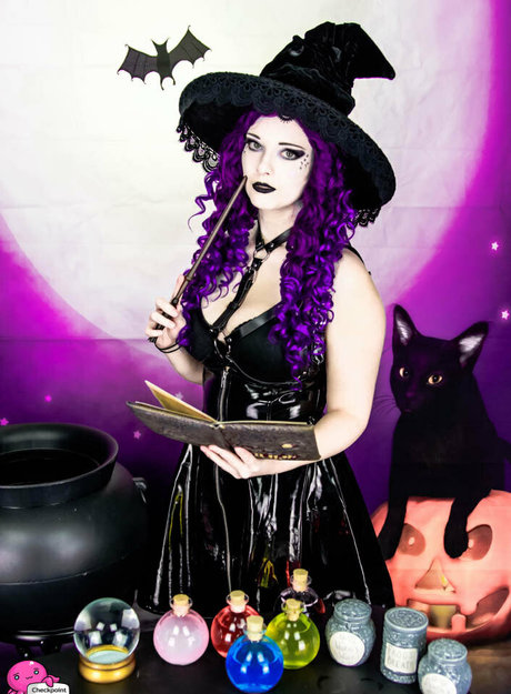 XxkikirosexX high quality pornstar img