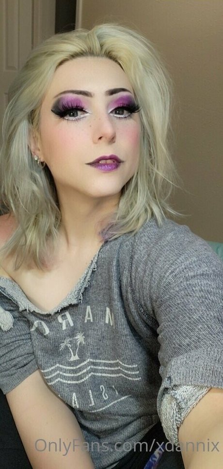 xdannix exclusive model image