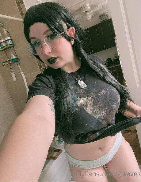 grraves model erotic galleries