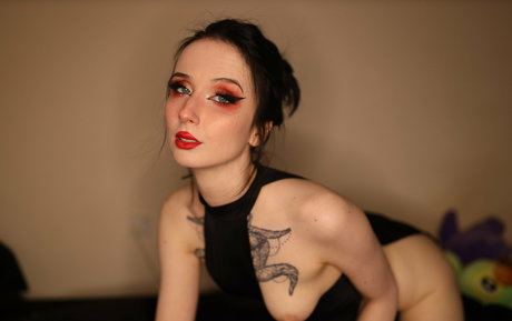 ravenalternative xxx actress gallery