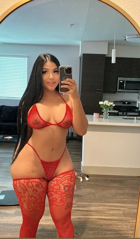 kristine2thikk pornstar pretty photo