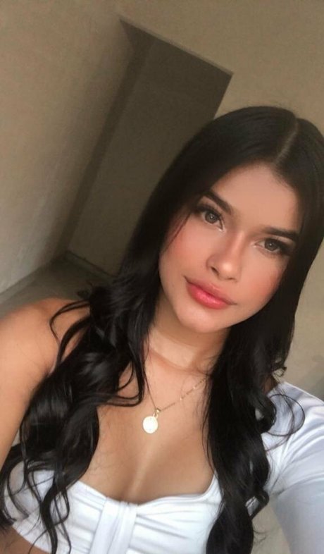 mala morena pornstar erotic pic