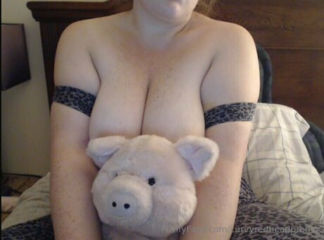 curvyredheadpromo star nude img