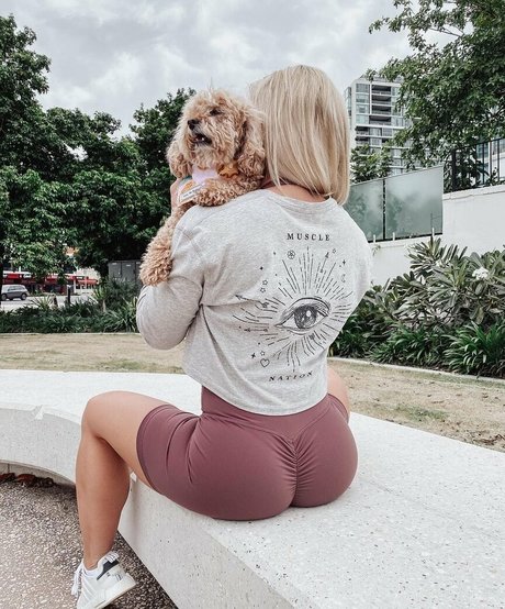 Asha Coulthard hot model galleries