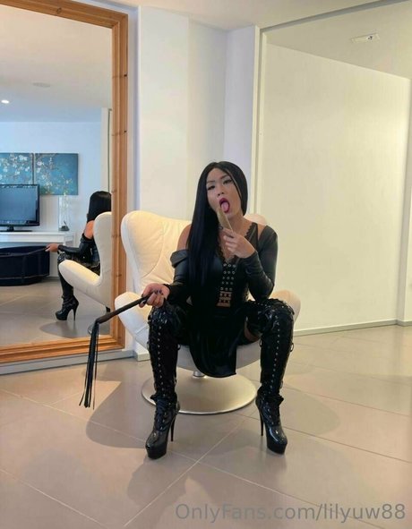 lilyuw88 sexy actress photos