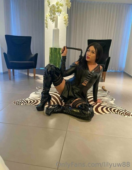 lilyuw88 pornographic actress gallery